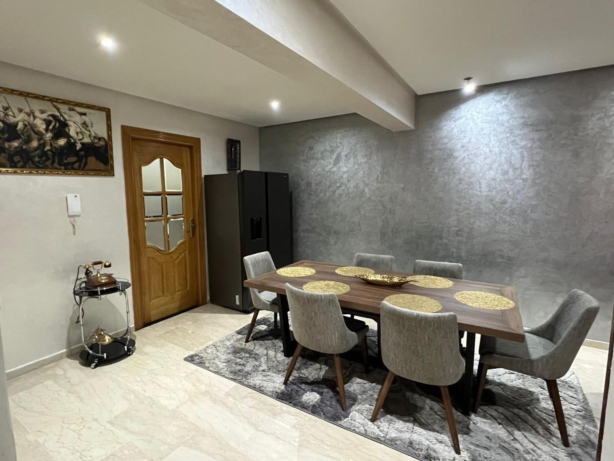 Appartamento En Pleine Centre-ville Gueliz *